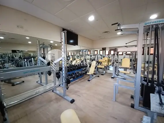 (41) Apartament w nadmorskim kompleksie z udogodnieniami
