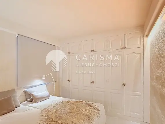 (10) Apartament w unikalnej lokalizacji starego miasta w pierwszej linii plaży