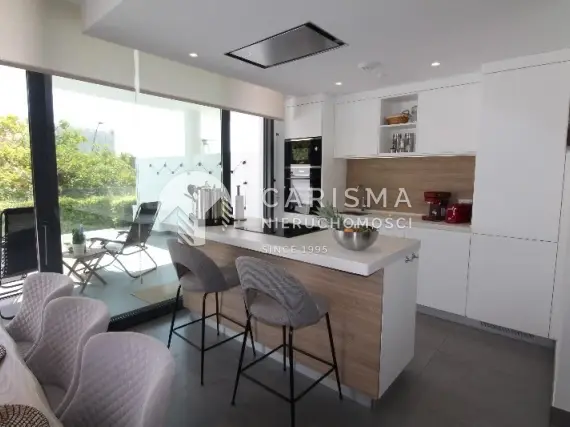 (7) Nowoczesny apartament parterowy w prestiżowej dzielnicy Fuengiroli