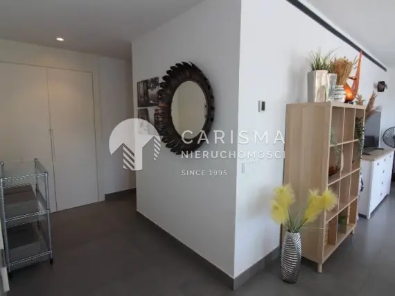 (9) Nowoczesny apartament parterowy w prestiżowej dzielnicy Fuengiroli