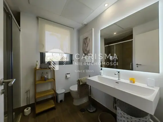 (26) Parterowy apartament w nowoczesnym kompleksie 5 minut od plaży