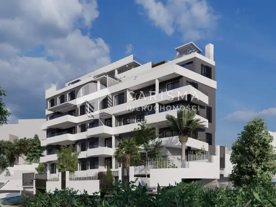 (4) Ostatni apartament na sprzedaż tylko 400 m od plaży i portu w Esteponie na Costa del Sol