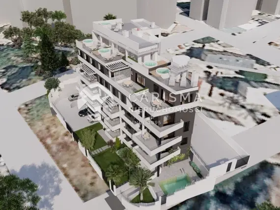 (10) Ostatni apartament na sprzedaż tylko 400 m od plaży i portu w Esteponie na Costa del Sol