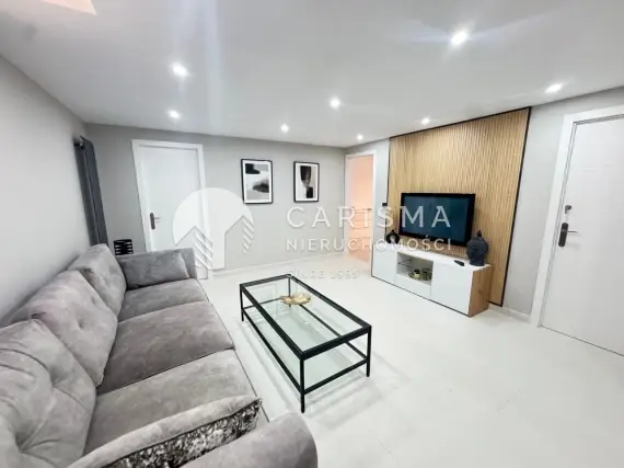 (17) Dom na Costa Blanca w Villamartin, Hiszpania