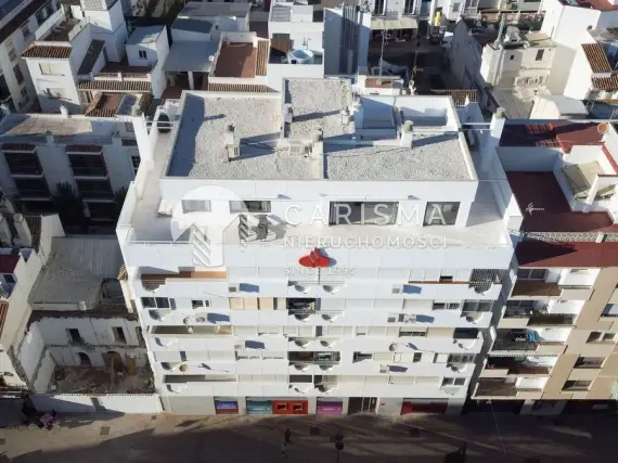 (31) Luksusowy penthouse w centrum Estepony z widokiem na morze