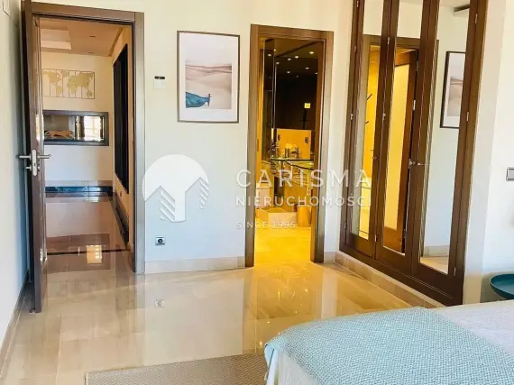 (15) Wyjątkowy Apartament Nadmorski w Esteponie, Costa del Sol