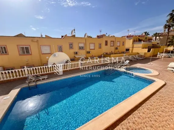 Ładny, narożny szeregowiec, w dobrej lokalizacji, Villamartin, Costa Blanca 2