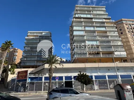 (4) Przestronny apartament przy plaży z panoramicznym widokiem na port i zatokę – Calpe