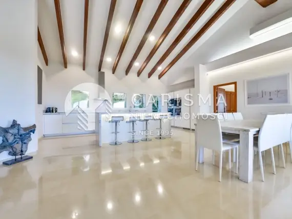 (17) Wyjątkowa willa w Altea na Costa Blanca