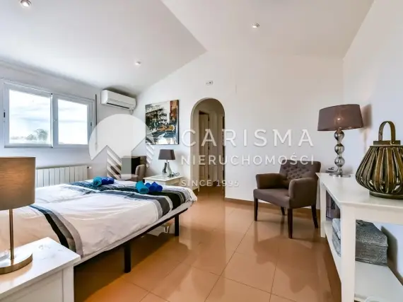 (19) Willa z widokiem na morze w Calpe