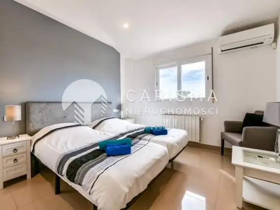 (24) Willa z widokiem na morze w Calpe