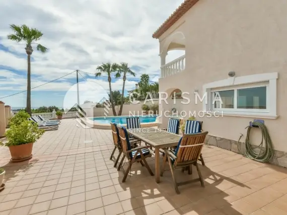 (37) Willa z widokiem na morze w Calpe