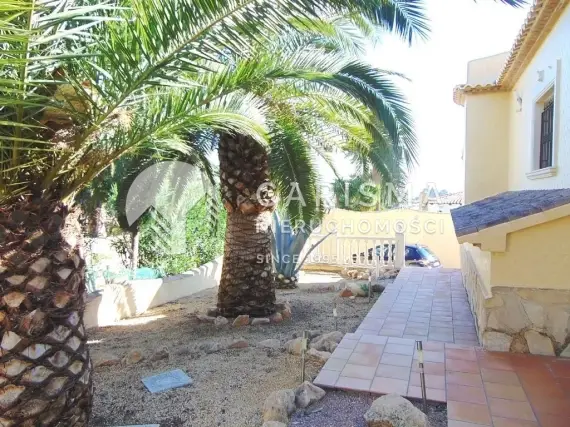 (9) Willa z widokiem na morze blisko miasta w Calpe