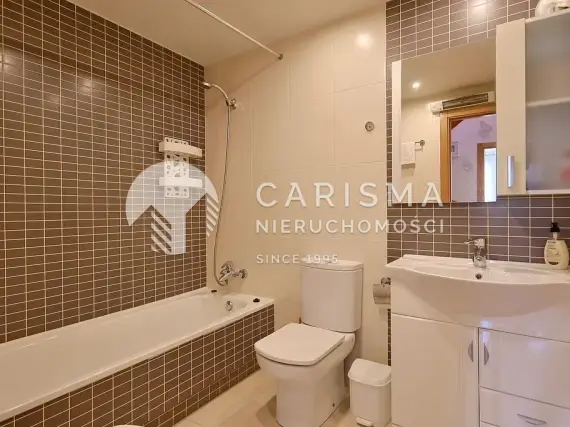 (16) Dwupoziomowy penthouse na sprzedaż w Jávea – zaledwie kilka kroków od plaży Playa del Arenal, Javea