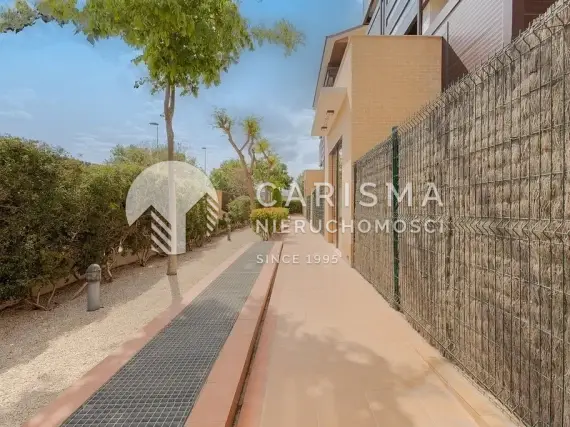 (35) Nowoczesny apartament blisko Playa Arenal, Javea