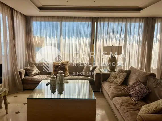 (16) Ekskluzywny Apartament przy plaży Levante – Spektakularne Widoki