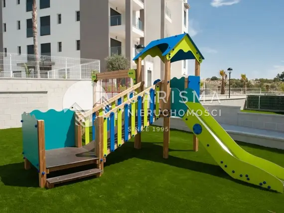 (44) Nowoczesne mieszkanie z tarasem dachowym w Villamartin – blisko usług i plaż