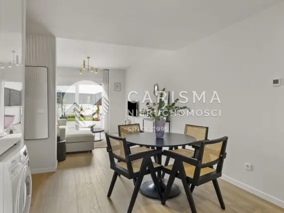 (33) Ekskluzywny apartament z prywatnym basenem i licencją najmu – Estepona, Costa del So