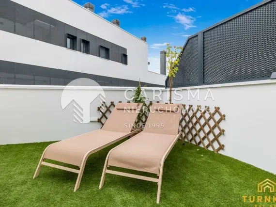 (34) Ekskluzywny apartament z prywatnym basenem i licencją najmu – Estepona, Costa del So