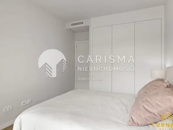 (43) Ekskluzywny apartament z prywatnym basenem i licencją najmu – Estepona, Costa del So