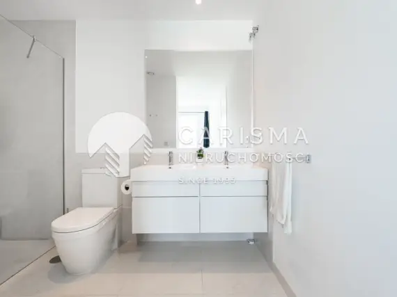 (18) Jasny i przestronny apartament z 2 sypialniami – Bel-Air, New Golden Mile