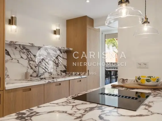 Nowoczesny apartament z dużym tarasem – między Nueva Andalucía a San Pedro 1