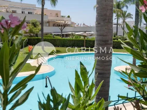 (6) Nowoczesny apartament z dużym tarasem – między Nueva Andalucía a San Pedro