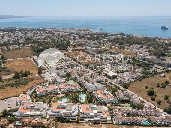 (19) Nowoczesny apartament z dużym tarasem – między Nueva Andalucía a San Pedro