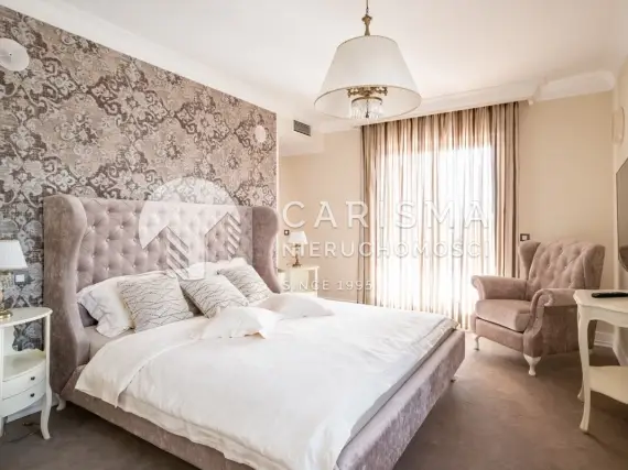 (6) Apartament typu penthouse w Esteponie