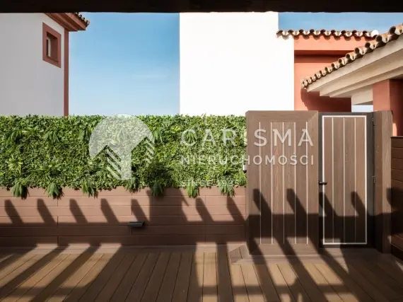 (21) Apartament typu penthouse w Esteponie
