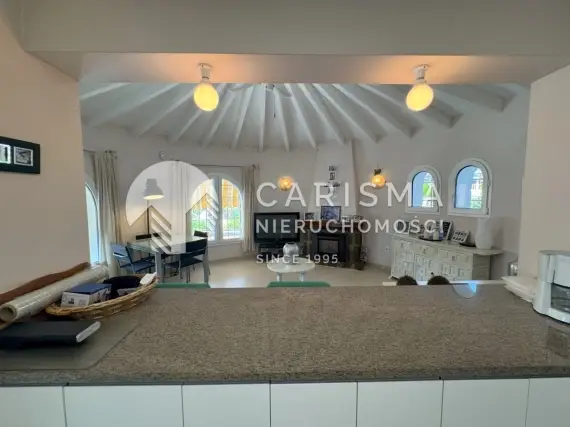 (16) Urokliwa willa w Calpe – Twój wymarzony dom w Hiszpanii