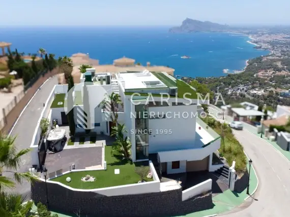 (57) Na sprzedaż – luksusowa willa z widokiem na morze i góry w Altea Hills