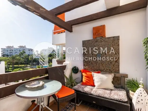 (8) Stylowy apartament z 3 sypialniami i kilkoma tarasami w Selwo, Estepona