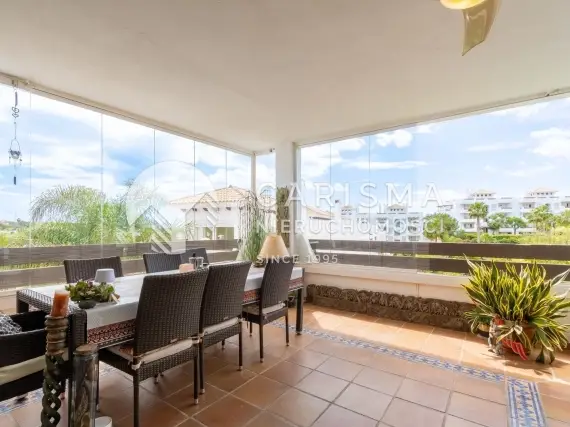 (12) Stylowy apartament z 3 sypialniami i kilkoma tarasami w Selwo, Estepona