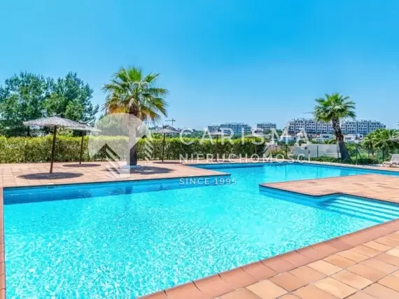 (19) Apartament narożny w Las Colinas Golf &amp; Country Club – 3 sypialnie, tarasy, baseny