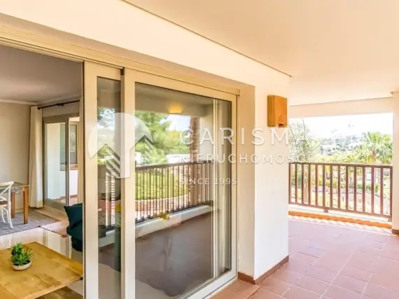 (32) Apartament narożny w Las Colinas Golf &amp; Country Club – 3 sypialnie, tarasy, baseny
