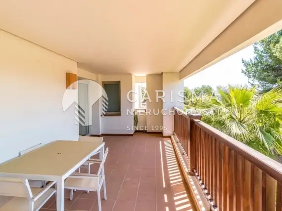 (35) Apartament narożny w Las Colinas Golf &amp; Country Club – 3 sypialnie, tarasy, baseny
