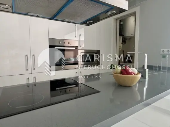 (31) Przestronny apartament na parterze w sercu Villamartin, Orihuela Costa