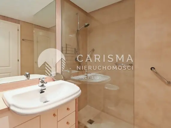 (20) Fantastyczny penthouse z widokiem na morze, tarasem i podwójnym garażem, Jávea (Costa Blanca)