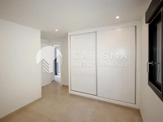 (27) Odremontowana willa w Calpe