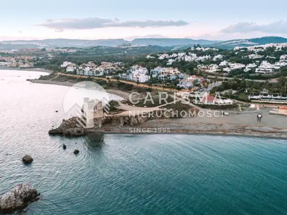(20) Nowe apartamenty  apartamenty z widokiem na Morze Śródziemne w Casares, Costa del Sol