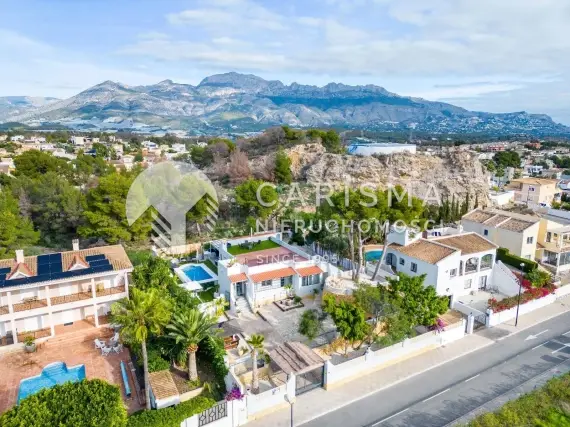 (4) Willa z widokiem na morze i góry w Altea