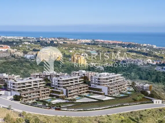 (14) Luksusowe apartamenty i biźniaki w Esteponie na Costa del Sol