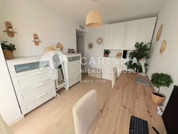 (6) Luksusowy penthouse, bardzo blisko centrum i morza w Esteponie