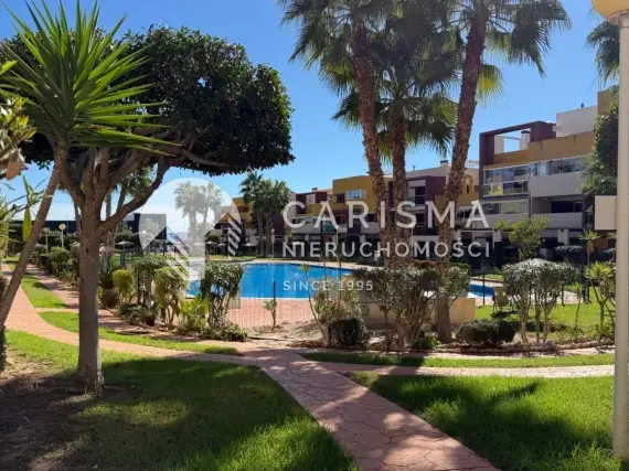 Apartament z prywatnym solarium, dużym patio i prywatnym miejscem parkingowym – El Bosque, Flamenca, 1