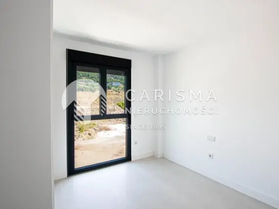 (11) Nowy apartament 3 sypialnie z tarasem i widokiem na morze – Costa del Sol, Fuengirola/Benalmádena
