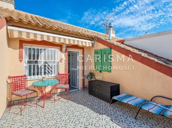 (19) Dom w zabudowie szeregowej, Los Alcazares, Costa Calida