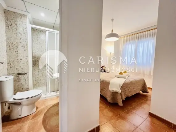 (7) Wyremontowany apartament tuż przy plaży w Guardamar del Segura na Costa Blanca