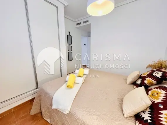 (9) Wyremontowany apartament tuż przy plaży w Guardamar del Segura na Costa Blanca