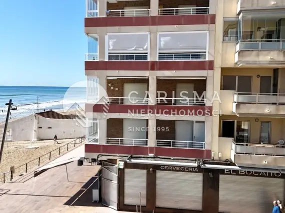 (28) Wyremontowany apartament tuż przy plaży w Guardamar del Segura na Costa Blanca